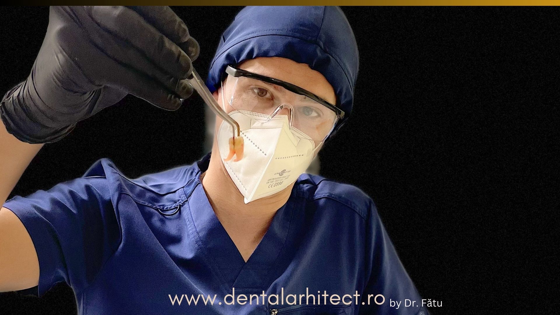 Pregătirea instrumentarului pentru o intervenție de chirurgie dentară la DENTAL Arhitect